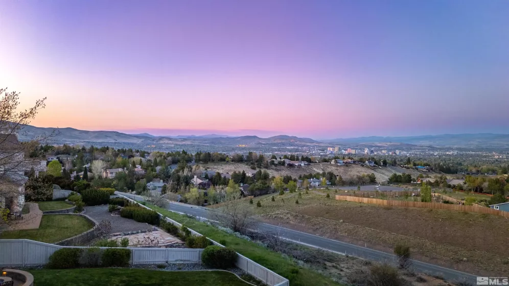 4700 Aberfeldy, Reno, Nevada 89519, 3 Bedrooms Bedrooms, ,3 BathroomsBathrooms,Residential,Residential,Aberfeldy,250005241