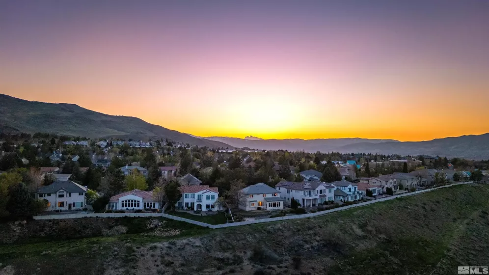 4700 Aberfeldy, Reno, Nevada 89519, 3 Bedrooms Bedrooms, ,3 BathroomsBathrooms,Residential,Residential,Aberfeldy,250005241
