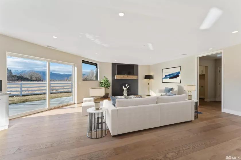 1450 Kerry, Gardnerville, Nevada 89460, 4 Bedrooms Bedrooms, ,5 BathroomsBathrooms,Residential,Residential,Kerry,250000062