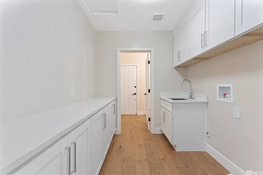 1450 Kerry, Gardnerville, Nevada 89460, 4 Bedrooms Bedrooms, ,5 BathroomsBathrooms,Residential,Residential,Kerry,250000062