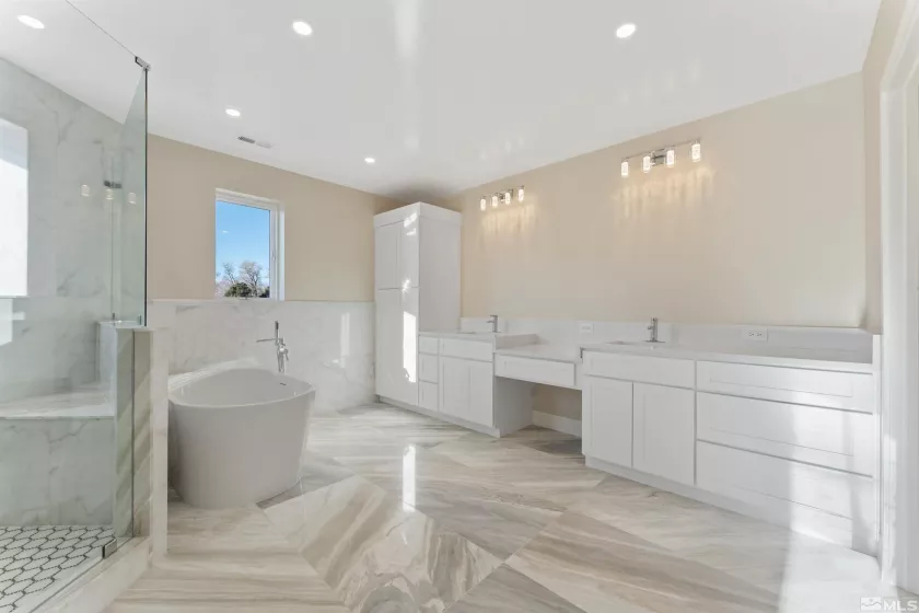 1450 Kerry, Gardnerville, Nevada 89460, 4 Bedrooms Bedrooms, ,5 BathroomsBathrooms,Residential,Residential,Kerry,250000062