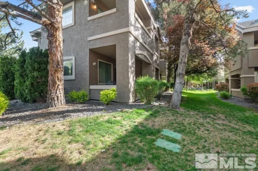 900 Meadows, Reno, Nevada 89521, 2 Bedrooms Bedrooms, ,2 BathroomsBathrooms,Residential,Residential,Meadows,250005422