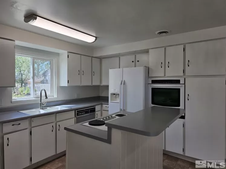 311 Main, Yerington, Nevada 89447, 1 Bedroom Bedrooms, ,1 BathroomBathrooms,Residential,Residential,Main,250005421