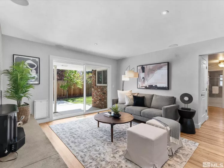 1460 Westwood, Reno, Nevada 89509, 3 Bedrooms Bedrooms, ,2 BathroomsBathrooms,Residential,Residential,Westwood,250005385