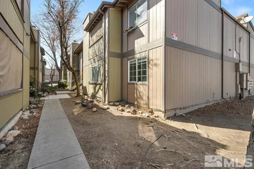 2375 Tripp, Reno, Nevada 89512, 2 Bedrooms Bedrooms, ,2 BathroomsBathrooms,Residential,Residential,Tripp,250001800