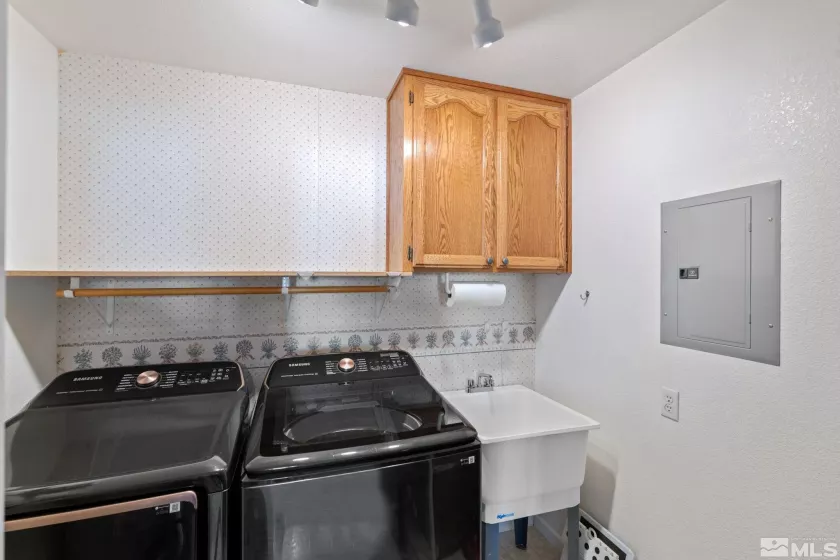 15 California, Yerington, Nevada 89447, 3 Bedrooms Bedrooms, ,2 BathroomsBathrooms,Residential,Residential,California,250000390