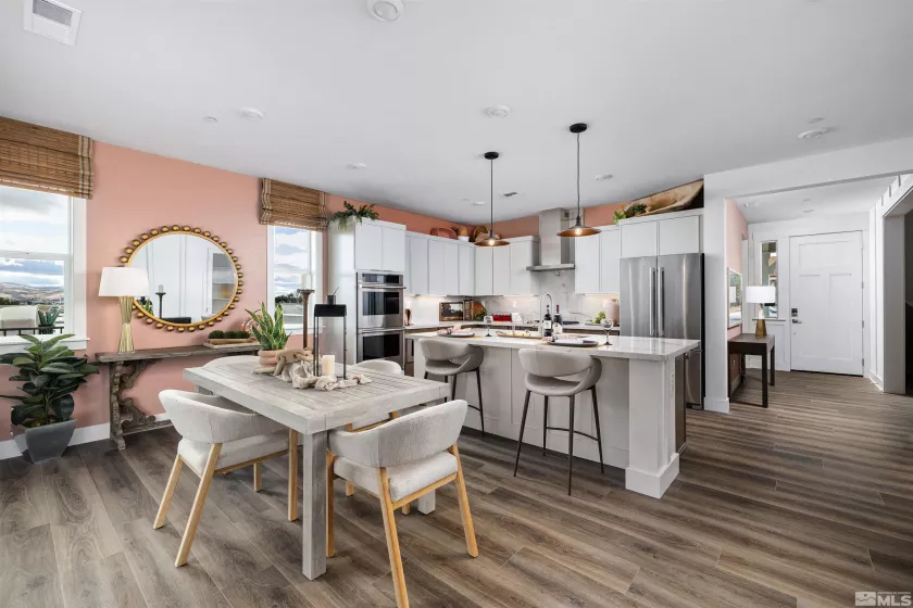 284 Arlis, Sparks, Nevada 89441, 2 Bedrooms Bedrooms, ,2 BathroomsBathrooms,Residential,Residential,Arlis,240015361