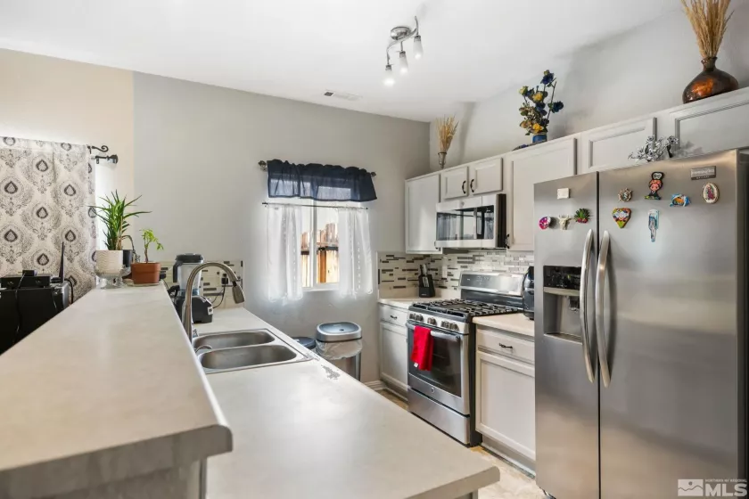 9660 Stoney Creek, Reno, Nevada 89506, 3 Bedrooms Bedrooms, ,2 BathroomsBathrooms,Residential,Residential,Stoney Creek,250003371