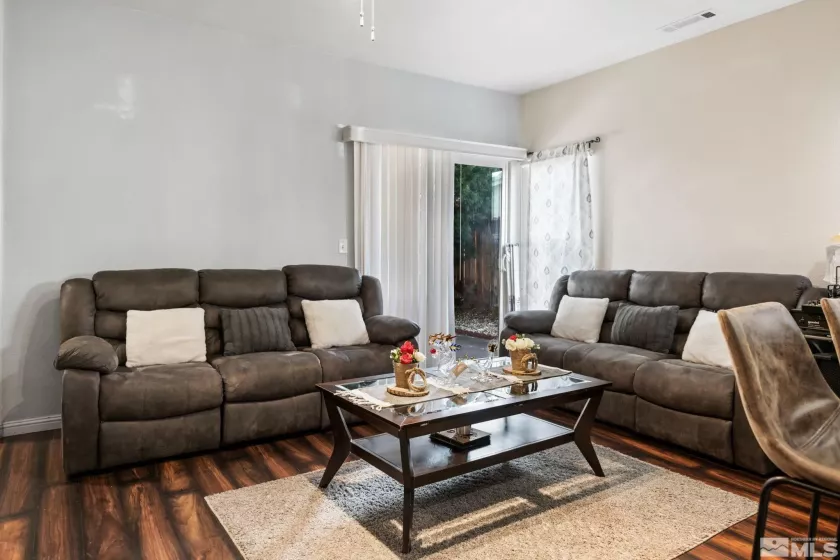 9660 Stoney Creek, Reno, Nevada 89506, 3 Bedrooms Bedrooms, ,2 BathroomsBathrooms,Residential,Residential,Stoney Creek,250003371