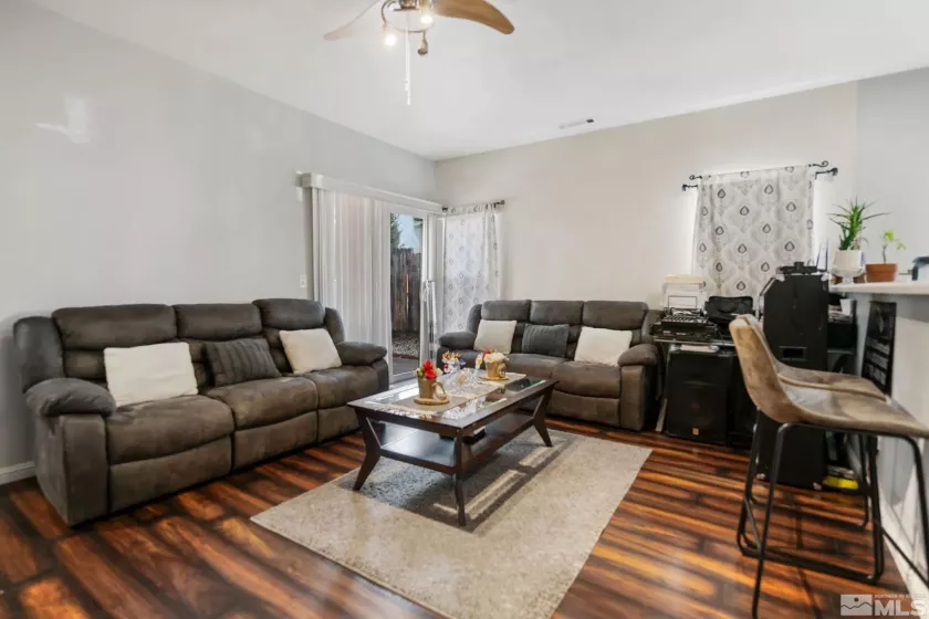 9660 Stoney Creek, Reno, Nevada 89506, 3 Bedrooms Bedrooms, ,2 BathroomsBathrooms,Residential,Residential,Stoney Creek,250003371