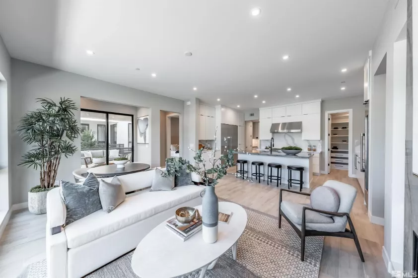 39 Campolina, Reno, Nevada 89511, 2 Bedrooms Bedrooms, ,3 BathroomsBathrooms,Residential,Residential,Campolina,240010749