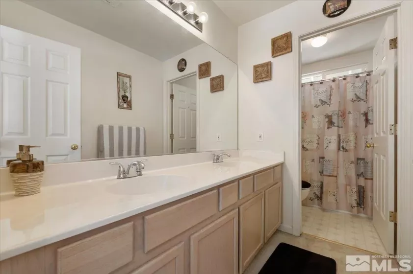 5787 Golden Eagle, Reno, Nevada 89523, 3 Bedrooms Bedrooms, ,3 BathroomsBathrooms,Residential,Residential,Golden Eagle,250004017