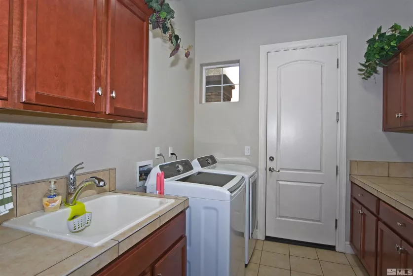490 Spanish Sand, Sparks, Nevada 89441, 5 Bedrooms Bedrooms, ,4 BathroomsBathrooms,Residential,Residential,Spanish Sand,250003463