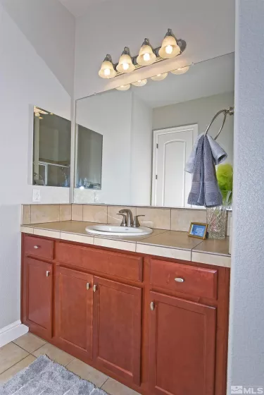 490 Spanish Sand, Sparks, Nevada 89441, 5 Bedrooms Bedrooms, ,4 BathroomsBathrooms,Residential,Residential,Spanish Sand,250003463