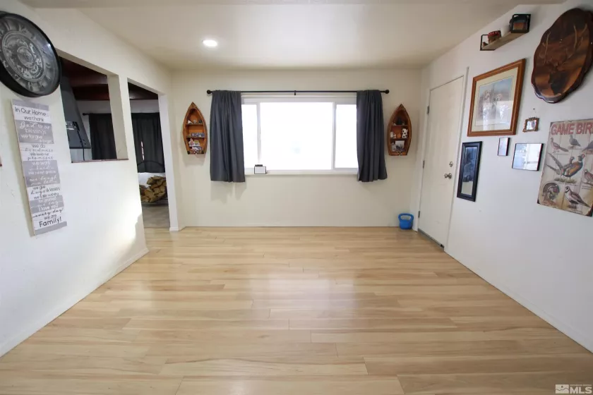101 Hermansen, Hawthorne, Nevada 89415, 4 Bedrooms Bedrooms, ,2 BathroomsBathrooms,Residential,Residential,Hermansen,240014770