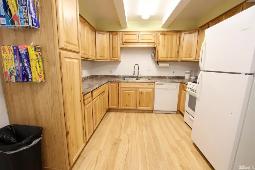 101 Hermansen, Hawthorne, Nevada 89415, 4 Bedrooms Bedrooms, ,2 BathroomsBathrooms,Residential,Residential,Hermansen,240014770
