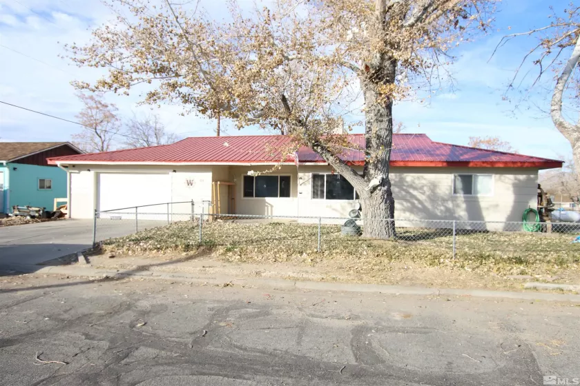 101 Hermansen, Hawthorne, Nevada 89415, 4 Bedrooms Bedrooms, ,2 BathroomsBathrooms,Residential,Residential,Hermansen,240014770