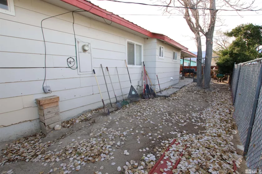 101 Hermansen, Hawthorne, Nevada 89415, 4 Bedrooms Bedrooms, ,2 BathroomsBathrooms,Residential,Residential,Hermansen,240014770