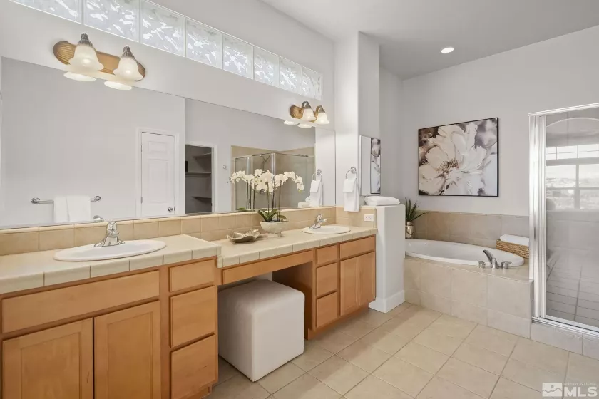 3650 Salerno, Reno, Nevada 89509, 3 Bedrooms Bedrooms, ,4 BathroomsBathrooms,Residential,Residential,Salerno,250002597
