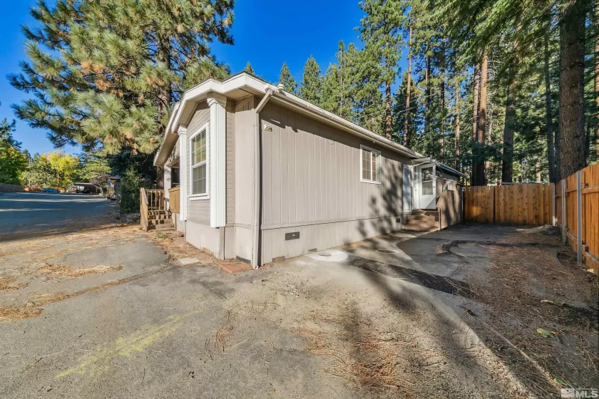 169 Crescent, Stateline, Nevada 89449, 3 Bedrooms Bedrooms, ,2 BathroomsBathrooms,Residential,Residential,Crescent,240011539