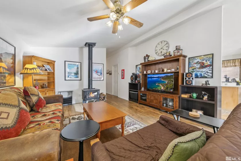 169 Crescent, Stateline, Nevada 89449, 3 Bedrooms Bedrooms, ,2 BathroomsBathrooms,Residential,Residential,Crescent,240011539