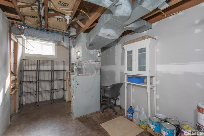1025 Locust, Reno, Nevada 89502, 3 Bedrooms Bedrooms, ,2 BathroomsBathrooms,Residential,Residential,Locust,250005841