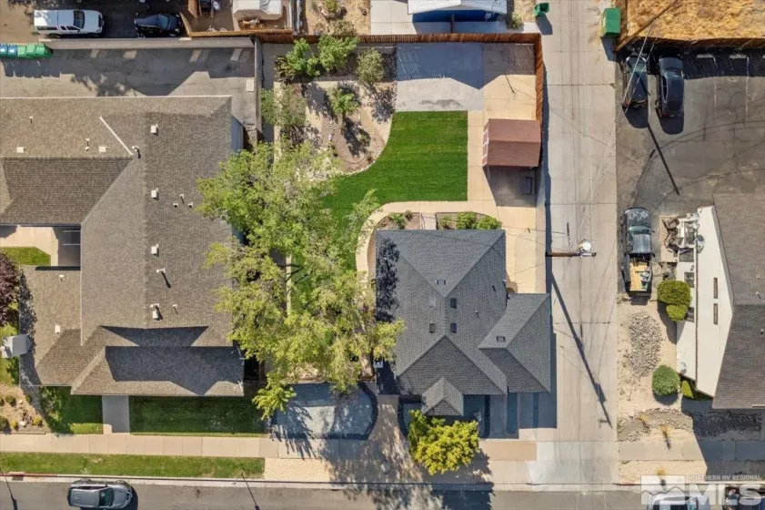 1025 Locust, Reno, Nevada 89502, 3 Bedrooms Bedrooms, ,2 BathroomsBathrooms,Residential,Residential,Locust,250005841