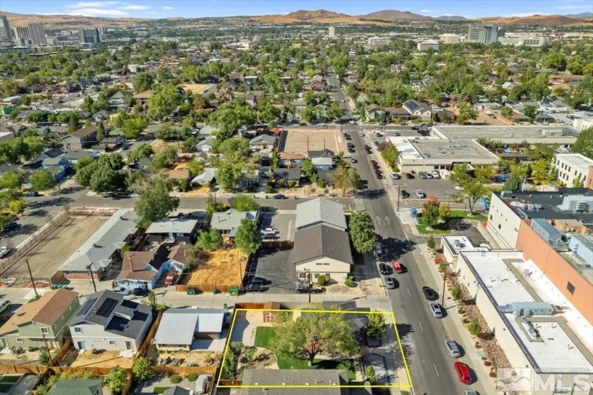 1025 Locust, Reno, Nevada 89502, 3 Bedrooms Bedrooms, ,2 BathroomsBathrooms,Residential,Residential,Locust,250005841