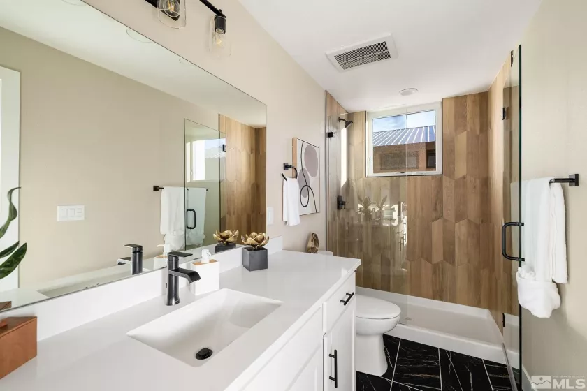 3828 Lakeside, Reno, Nevada 89509, 2 Bedrooms Bedrooms, ,3 BathroomsBathrooms,Residential,Residential,Lakeside,240014017