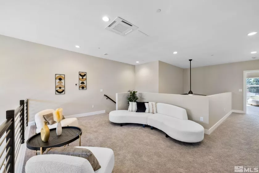 3830 Lakeside, Reno, Nevada 89509, 3 Bedrooms Bedrooms, ,4 BathroomsBathrooms,Residential,Residential,Lakeside,240014018