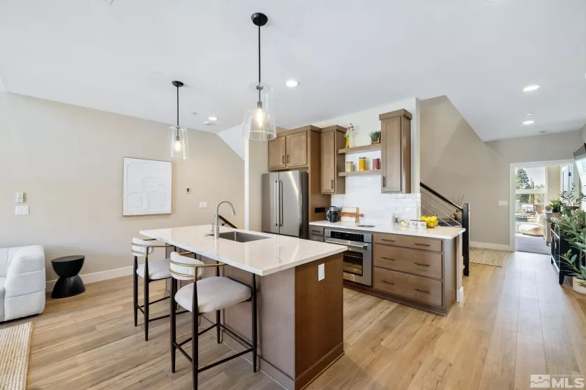 3830 Lakeside, Reno, Nevada 89509, 3 Bedrooms Bedrooms, ,4 BathroomsBathrooms,Residential,Residential,Lakeside,240014018