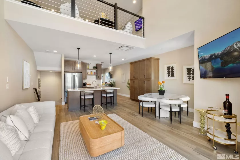 3830 Lakeside, Reno, Nevada 89509, 3 Bedrooms Bedrooms, ,4 BathroomsBathrooms,Residential,Residential,Lakeside,240014018