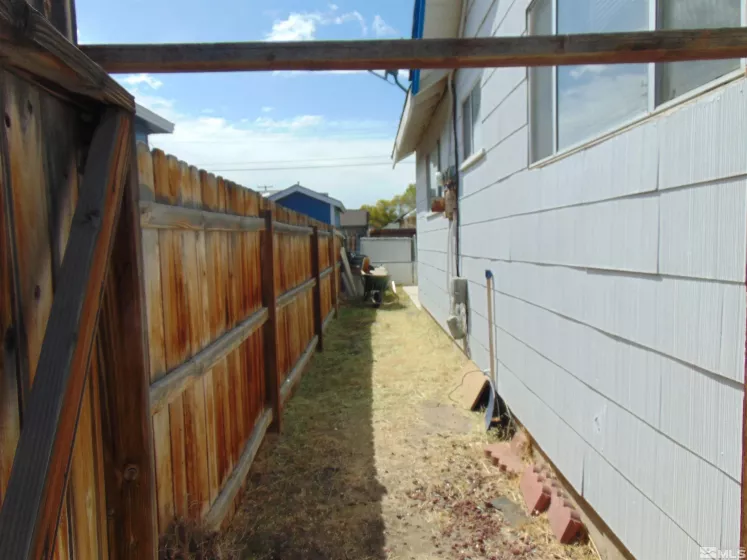 588 Humboldt, Fallon, Nevada 89406, 2 Bedrooms Bedrooms, ,1 BathroomBathrooms,Residential,Residential,Humboldt,250005524
