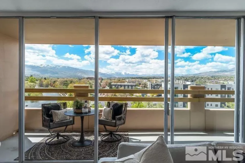 100 Arlington, Reno, Nevada 89501, 1 Bedroom Bedrooms, ,2 BathroomsBathrooms,Residential,Residential,Arlington,250005522
