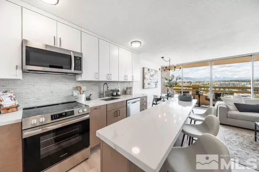 100 Arlington, Reno, Nevada 89501, 1 Bedroom Bedrooms, ,2 BathroomsBathrooms,Residential,Residential,Arlington,250005522