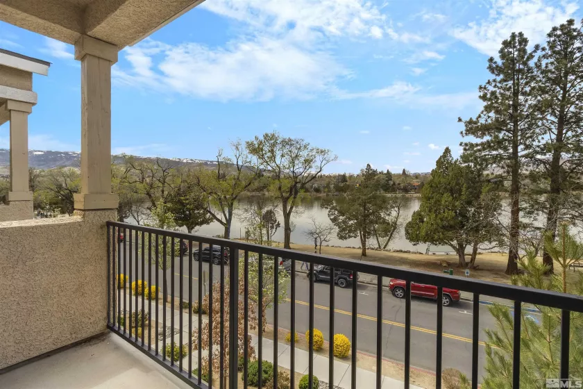 2490 Eastshore, Reno, Nevada 89509, 3 Bedrooms Bedrooms, ,3 BathroomsBathrooms,Residential,Residential,Eastshore,250004741