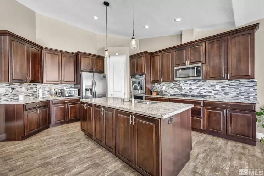 16885 Majestic View, Reno, Nevada 89521, 5 Bedrooms Bedrooms, ,3 BathroomsBathrooms,Residential,Residential,Majestic View,250005014