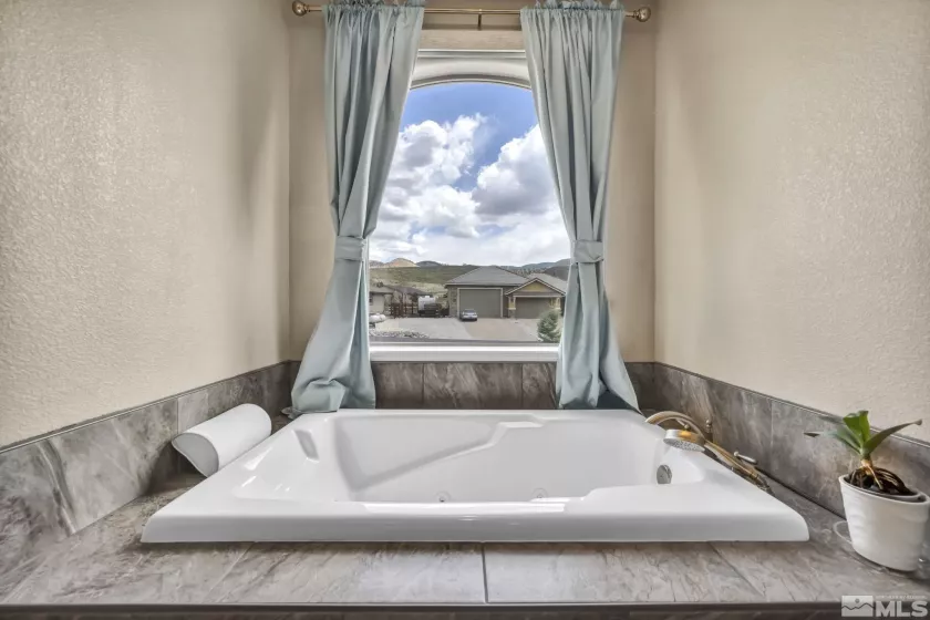16885 Majestic View, Reno, Nevada 89521, 5 Bedrooms Bedrooms, ,3 BathroomsBathrooms,Residential,Residential,Majestic View,250005014