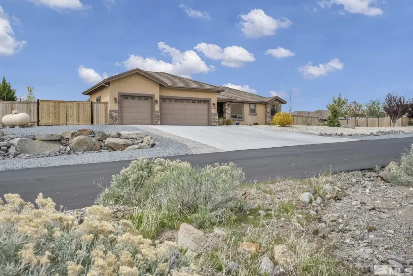 16885 Majestic View, Reno, Nevada 89521, 5 Bedrooms Bedrooms, ,3 BathroomsBathrooms,Residential,Residential,Majestic View,250005014