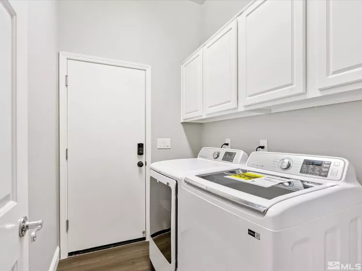 1448 Hagar, Reno, Nevada 89506, 3 Bedrooms Bedrooms, ,2 BathroomsBathrooms,Residential,Residential,Hagar,250004267