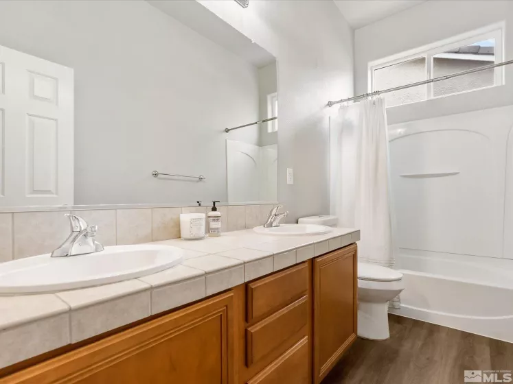1448 Hagar, Reno, Nevada 89506, 3 Bedrooms Bedrooms, ,2 BathroomsBathrooms,Residential,Residential,Hagar,250004267