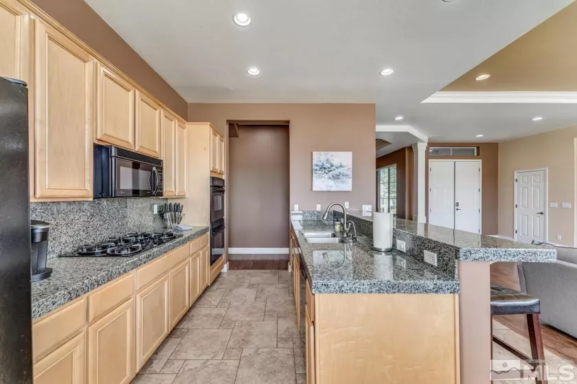 2786 Shadow Dancer, Reno, Nevada 89511, 4 Bedrooms Bedrooms, ,3 BathroomsBathrooms,Residential,Residential,Shadow Dancer,250005294
