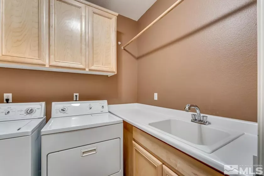 2786 Shadow Dancer, Reno, Nevada 89511, 4 Bedrooms Bedrooms, ,3 BathroomsBathrooms,Residential,Residential,Shadow Dancer,250005294