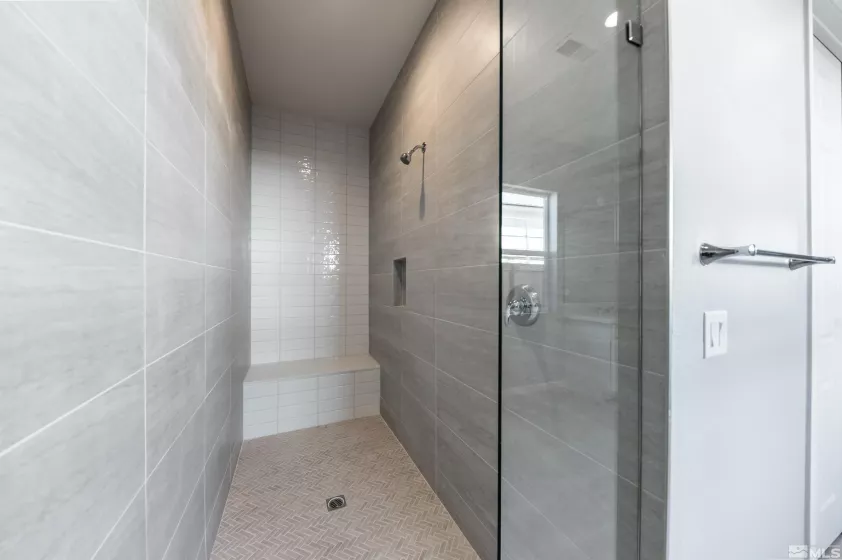 7439 Hoback, Sparks, Nevada 89436, 3 Bedrooms Bedrooms, ,3 BathroomsBathrooms,Residential,Residential,Hoback,250002373