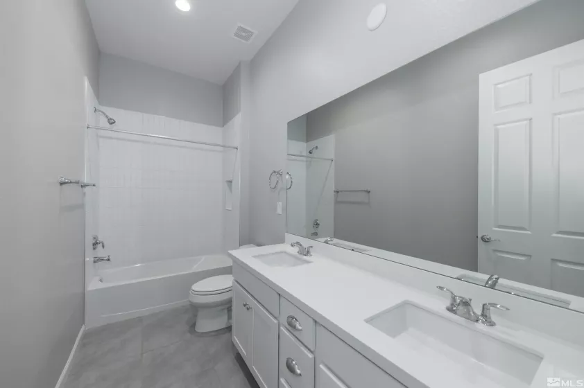 7439 Hoback, Sparks, Nevada 89436, 3 Bedrooms Bedrooms, ,3 BathroomsBathrooms,Residential,Residential,Hoback,250002373