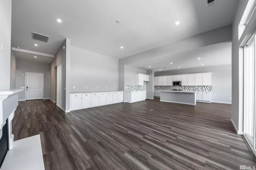 7439 Hoback, Sparks, Nevada 89436, 3 Bedrooms Bedrooms, ,3 BathroomsBathrooms,Residential,Residential,Hoback,250002373
