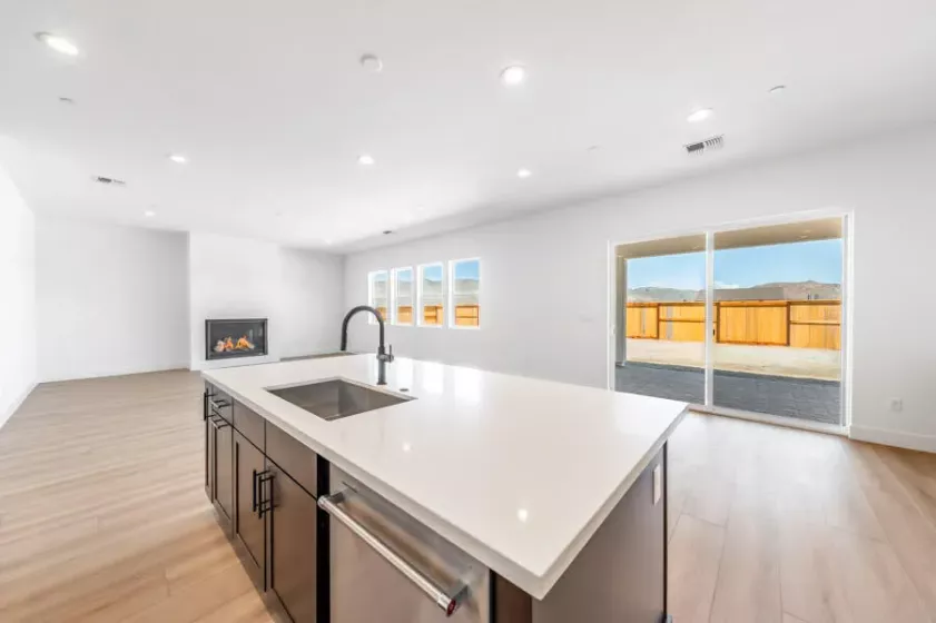 401 Pah Rah Ridge, Sparks, Nevada 89441, 4 Bedrooms Bedrooms, ,4 BathroomsBathrooms,Residential,Residential,Pah Rah Ridge,250001553