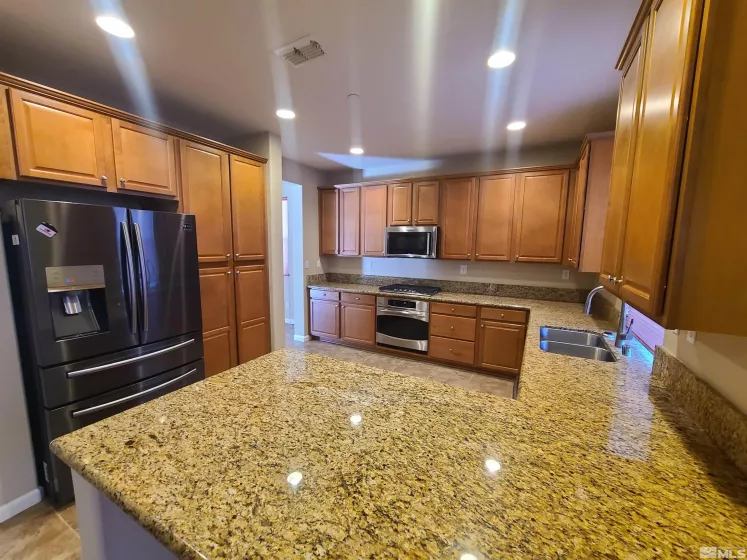2884 Garda, Sparks, Nevada 89434, 4 Bedrooms Bedrooms, ,3 BathroomsBathrooms,Residential,Residential,Garda,250001973
