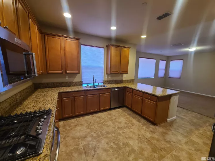 2884 Garda, Sparks, Nevada 89434, 4 Bedrooms Bedrooms, ,3 BathroomsBathrooms,Residential,Residential,Garda,250001973