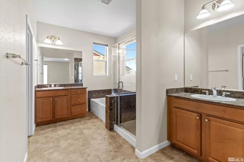 2884 Garda, Sparks, Nevada 89434, 4 Bedrooms Bedrooms, ,3 BathroomsBathrooms,Residential,Residential,Garda,250001973